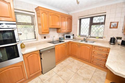3 bedroom detached house for sale, Little Baddow Road, Danbury