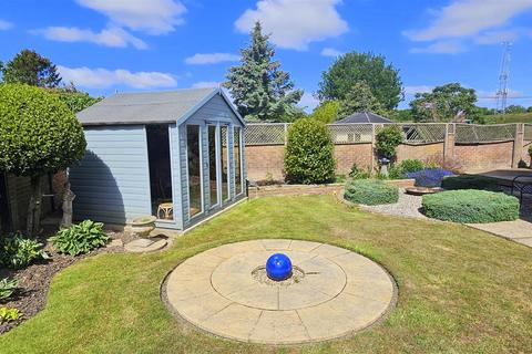 3 bedroom detached house for sale, Little Baddow Road, Danbury