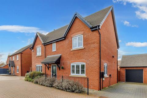 4 bedroom detached house for sale, Coates Drive, Pinvin, Pershore WR10