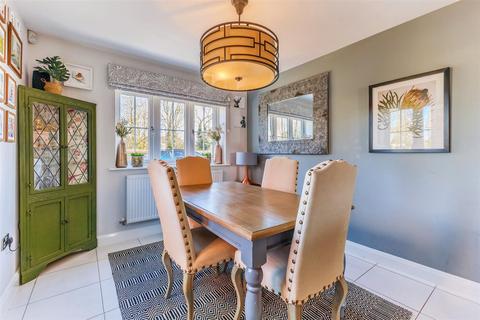 3 Coates Drive, Pinvin, Pershore, WR10 2DH