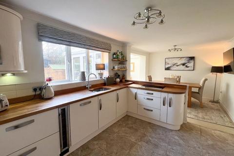 4 bedroom detached house for sale, Llwyn Coch, Broadlands, Bridgend County Borough, CF31 5BJ