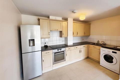 2 bedroom apartment for sale, Ovaltine Drive, Kings Langley WD4