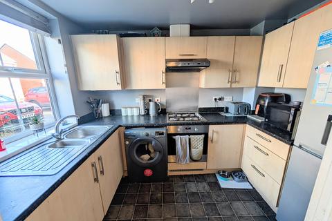 2 bedroom end of terrace house for sale, Lauras Walk, CV3