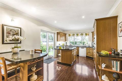 6 bedroom detached house for sale, Orchard Close, Cuffley, Hertfordshire, EN6