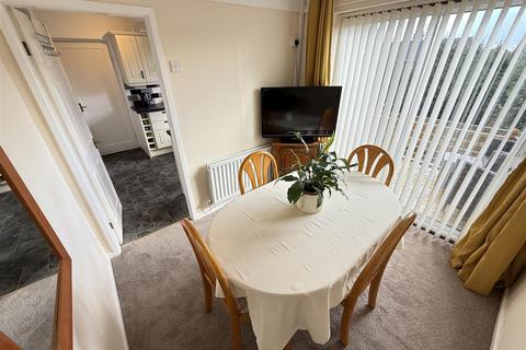 46 Milton Crescent, Heswall, Wirral, CH60 5ST