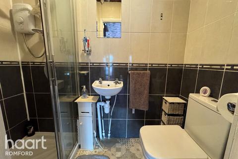 281 Gorseway, Romford, RM7 0SD