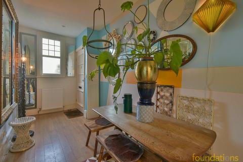 4 Mitten Road, Bexhill-on-sea, TN40 1QL