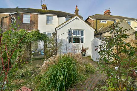 4 Mitten Road, Bexhill-on-sea, TN40 1QL