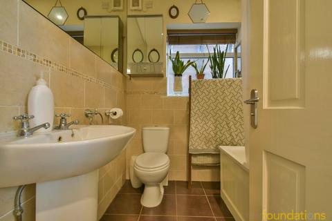 4 Mitten Road, Bexhill-on-sea, TN40 1QL
