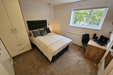 1 bedroom in a house share to rent, Room 4, Barnstock, Bretton, Peterborough, PE3 8EH