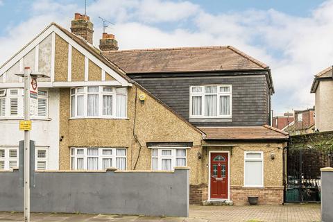 Twickenham Road, Old Isleworth TW7