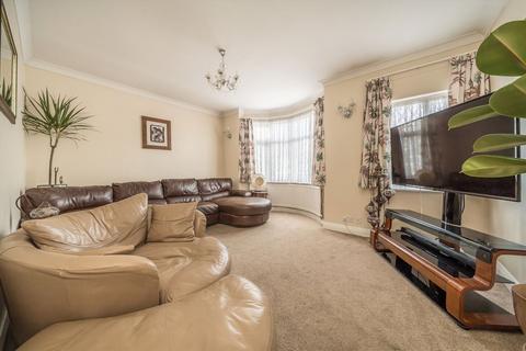 4 bedroom detached house for sale, Hanworth Road, Hounslow TW4