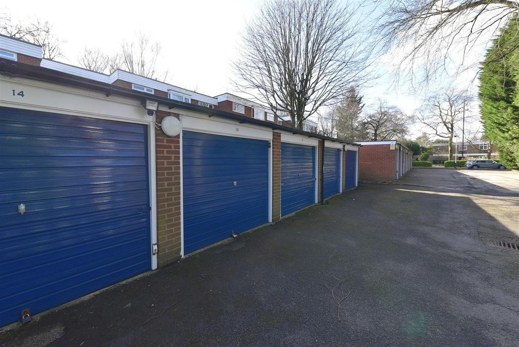 Garage.jpg