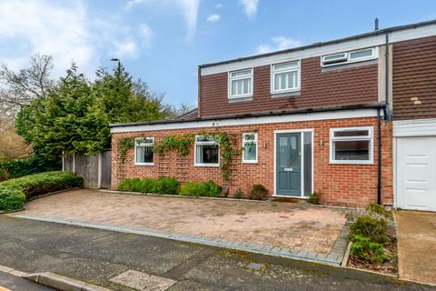 1 Furzefield Close, Chislehurst, BR7 5DE