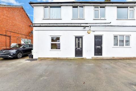 1 bedroom ground floor flat for sale, Slipshatch Road, Reigate, Surrey