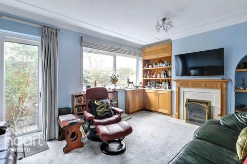 22 Birch Close, Romford, RM7 8ES
