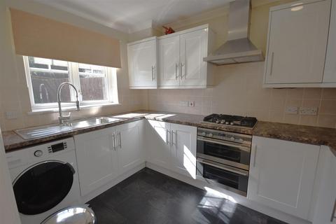 3 bedroom end of terrace house to rent, 36, Yarrow Close, Cardiff, South Glamorgan, CF5 4QS