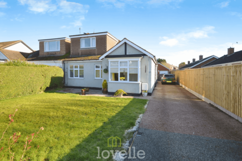 5 bedroom semi-detached bungalow for sale, Peaks Avenue, New Waltham DN36