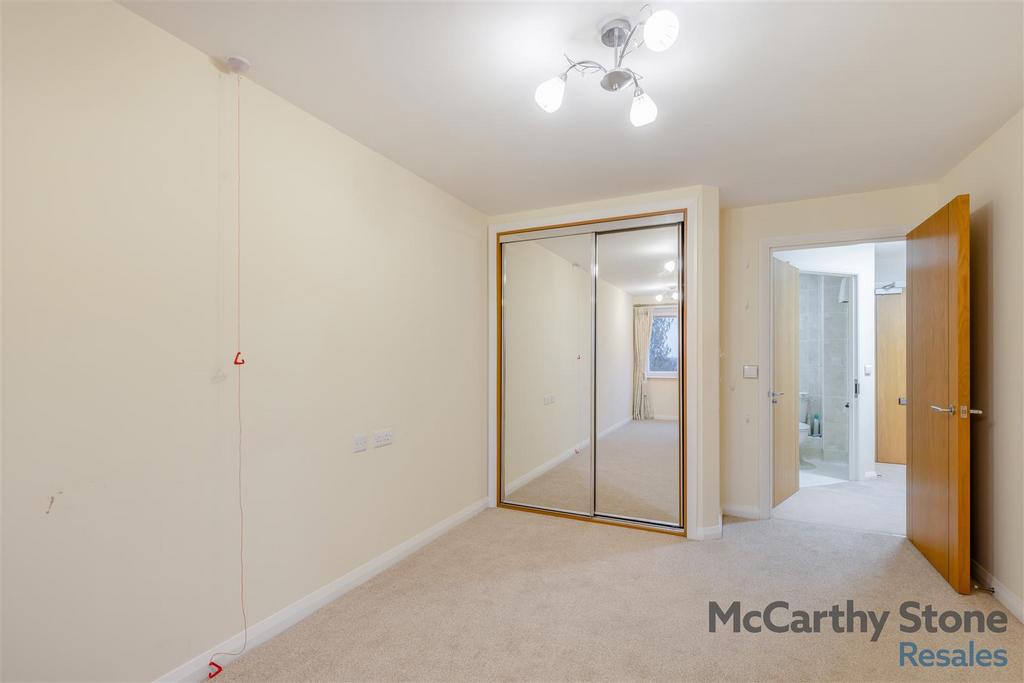 8631496-interior11.jpg