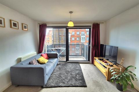 1 bedroom flat for sale, Hornsey Street, N7 - Energy Rating B