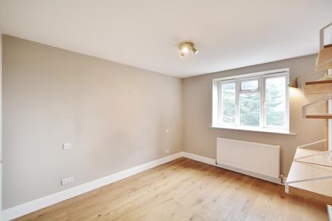 1 bedroom flat for sale, Sulivan Court, London, SW6