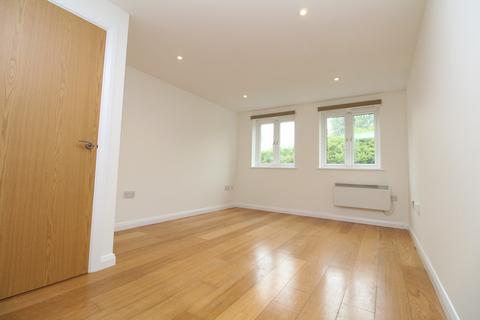 2 bedroom apartment to rent, Downham Way, Bromley, BR1