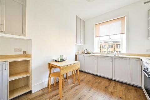 39 Approach Road, London, E2 9LY