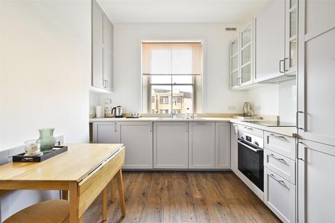 39 Approach Road, London, E2 9LY