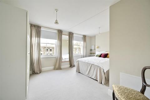 39 Approach Road, London, E2 9LY