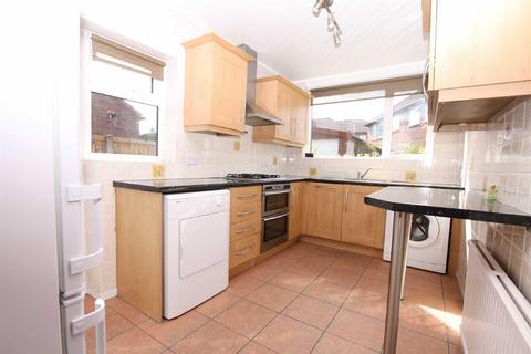 3 bedroom semi-detached house to rent, Shrewsbury Road, Sale