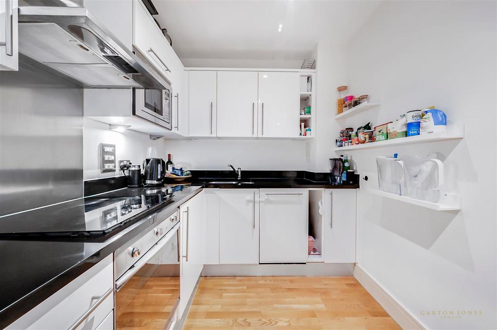 Kitchen.JPG