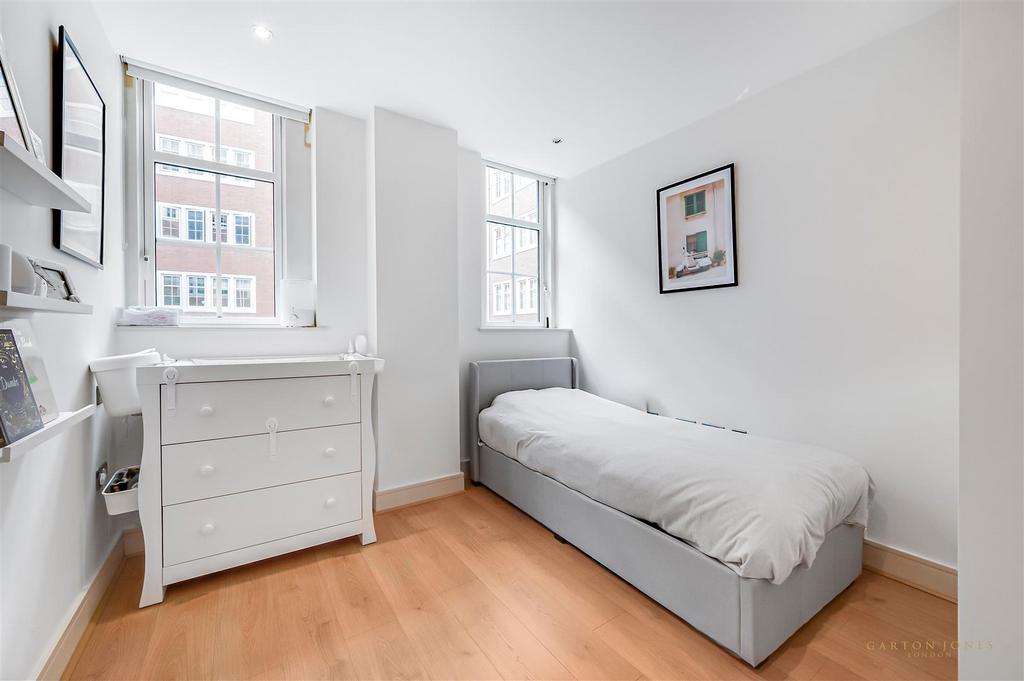 Bedroom.JPG