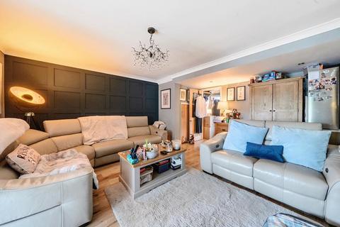 3 bedroom terraced house for sale, Tiddington,  Thame.,  Oxfordshire.,  OX9