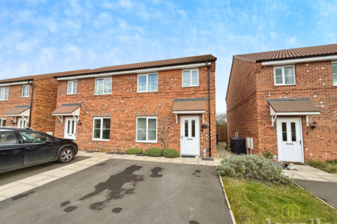 3 bedroom semi-detached house for sale - Fogg Close, Waddington LN5