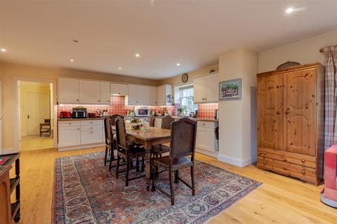 4 bedroom detached house for sale, Littleton Lane, Littleton, Guildford