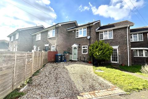 27 Cricketers Close, Chessington, KT9 1NL