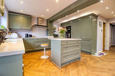 8 Mallowdale, Worsley, Manchester, M28 1ZW