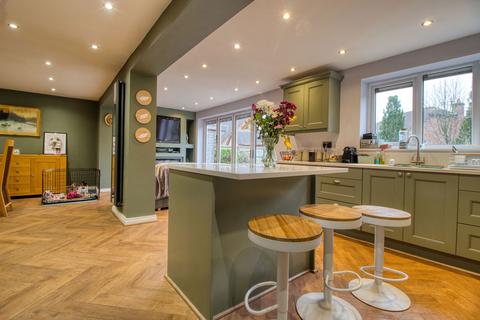 8 Mallowdale, Worsley, Manchester, M28 1ZW