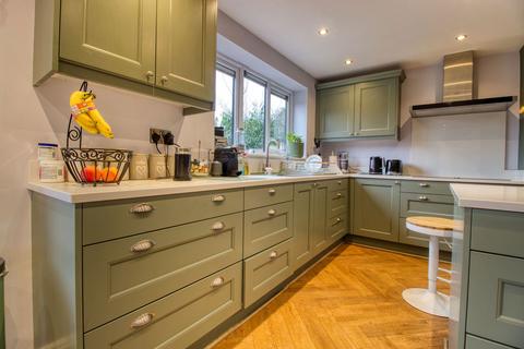 8 Mallowdale, Worsley, Manchester, M28 1ZW