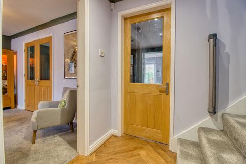 8 Mallowdale, Worsley, Manchester, M28 1ZW