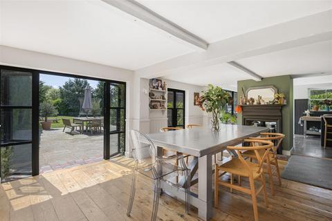 Carvell House Playhatch Road, Sonning Eye, Reading, RG4 6TU