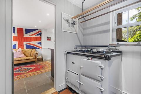 Carvell House Playhatch Road, Sonning Eye, Reading, RG4 6TU