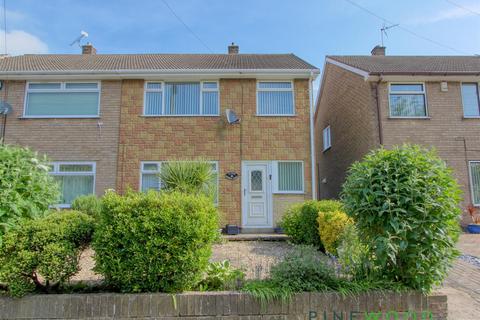 3 bedroom semi-detached house to rent, Mitchell Street, Chesterfield S43