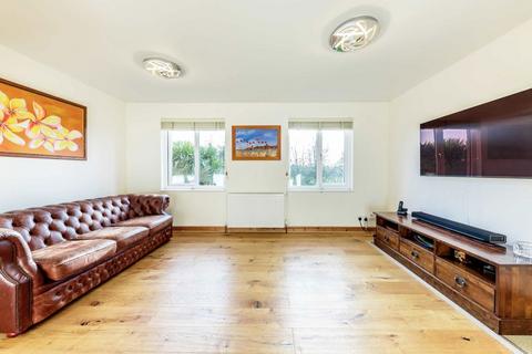 4 bedroom house to rent, Sheridan Road, Ham TW10