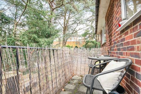 2 bedroom maisonette for sale, Lubbock Road, Chislehurst