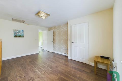 2 bedroom end of terrace house for sale, Lamour Lane, Milton Keynes MK4