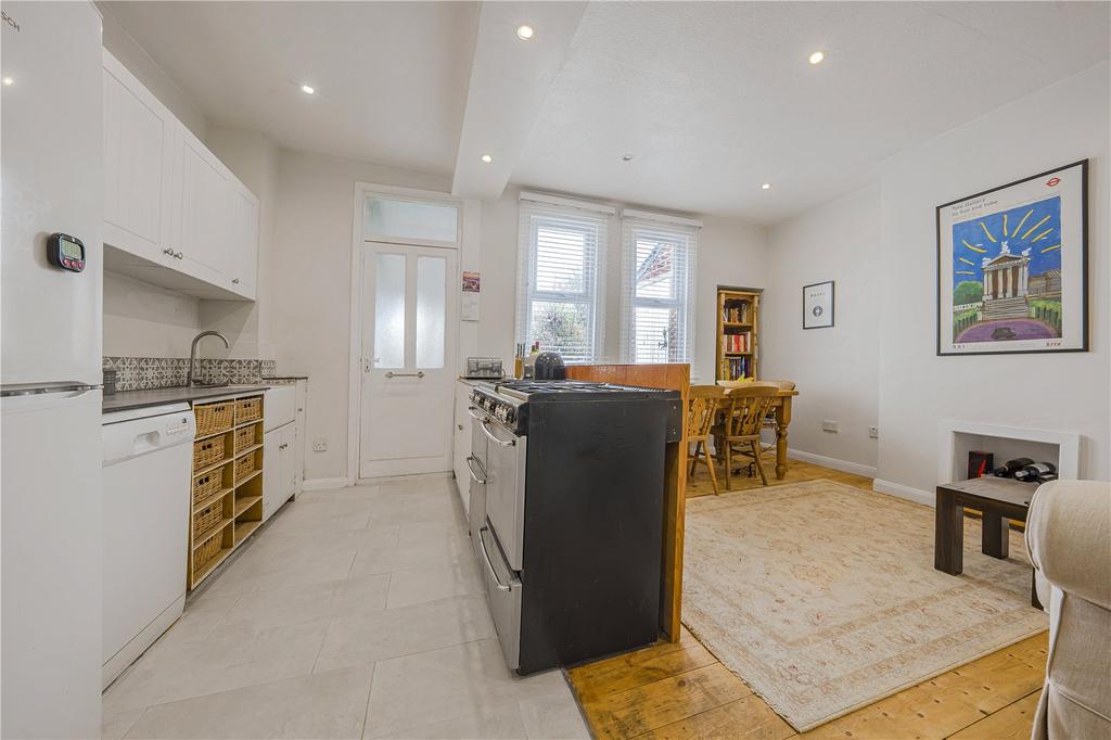 Kitchen/Breakfast Rm