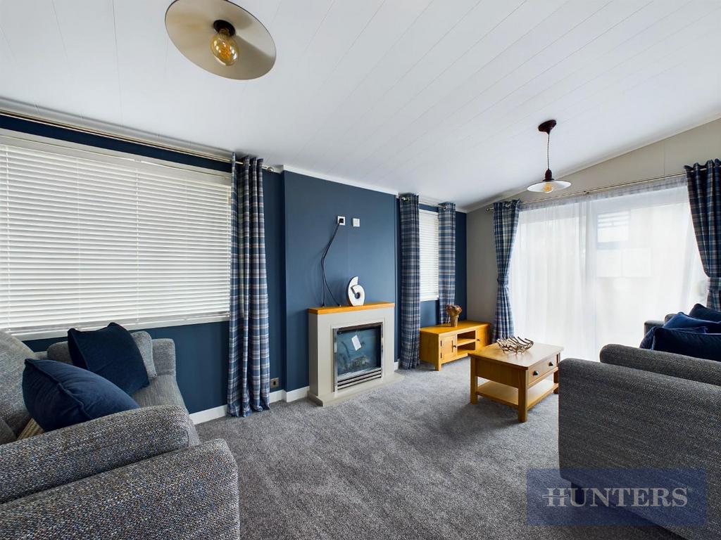 CAM03407 G0-PR0510-STILL013.jpg