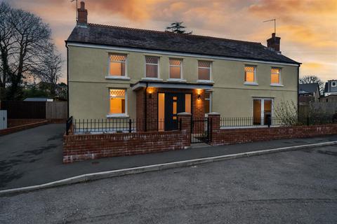 5 bedroom detached house for sale, Clos Tirfynnon, Gorseinon, Swansea