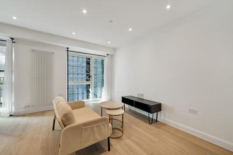 Studio to rent, Ellipse House, Royal Eden Docks, London, E16